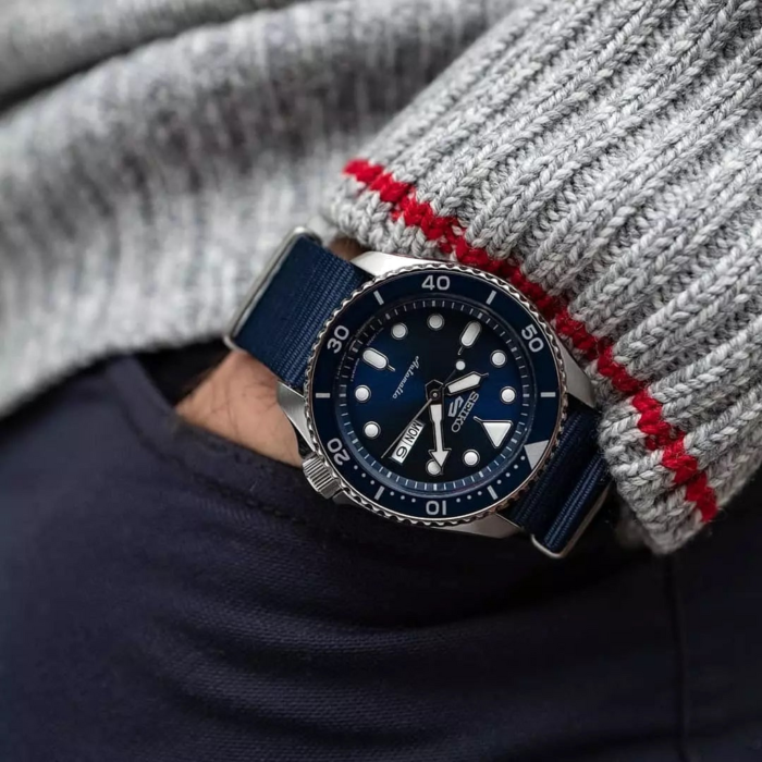 Seiko 5 Sports Automatic SKX Blue Dial Blue NATO Strap Watch For Men - SRPD51K2 - Image 11